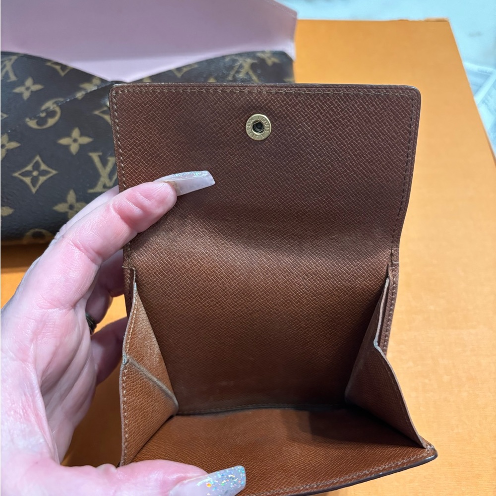 SOLD—ouis Vuitton Kirigami rfid & vintage wallet bundle🖤🖤 - Picture 10 of 14